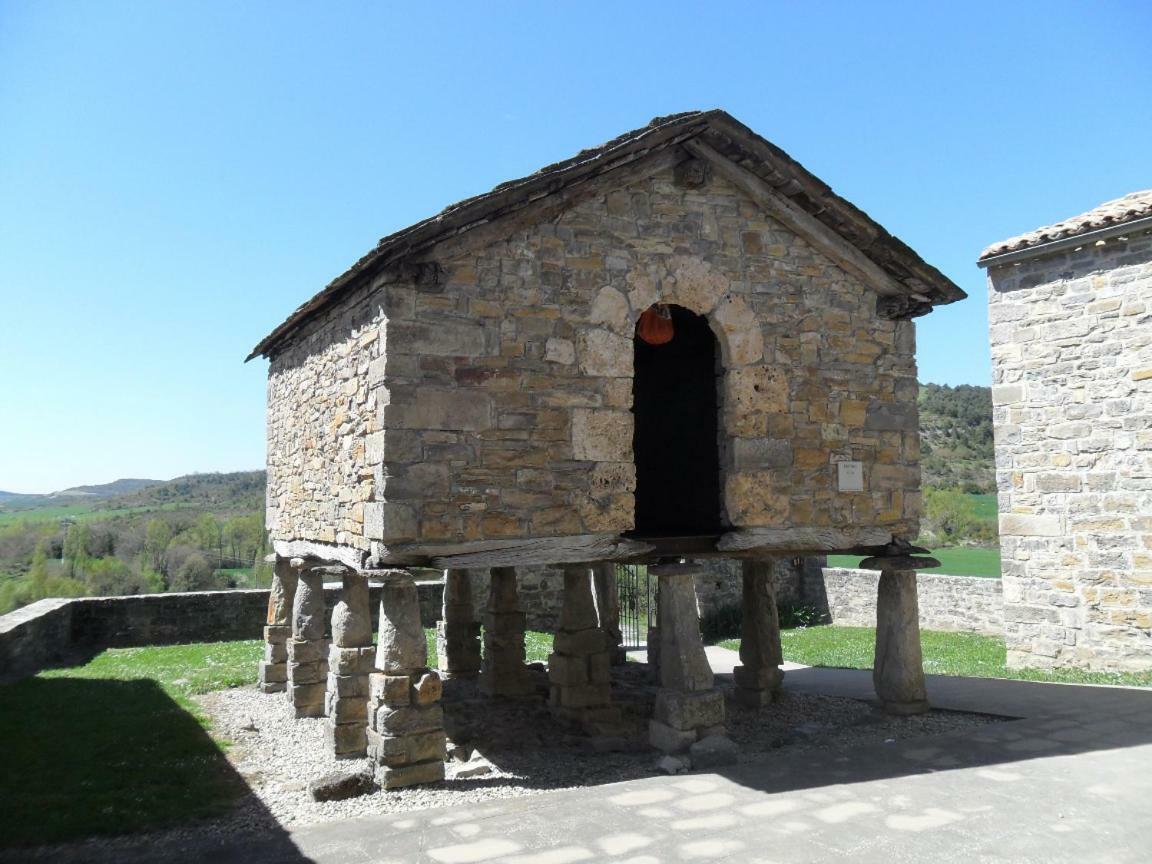 Bienvenidos A Vuestra Casa! Daire Sansoáin Dış mekan fotoğraf