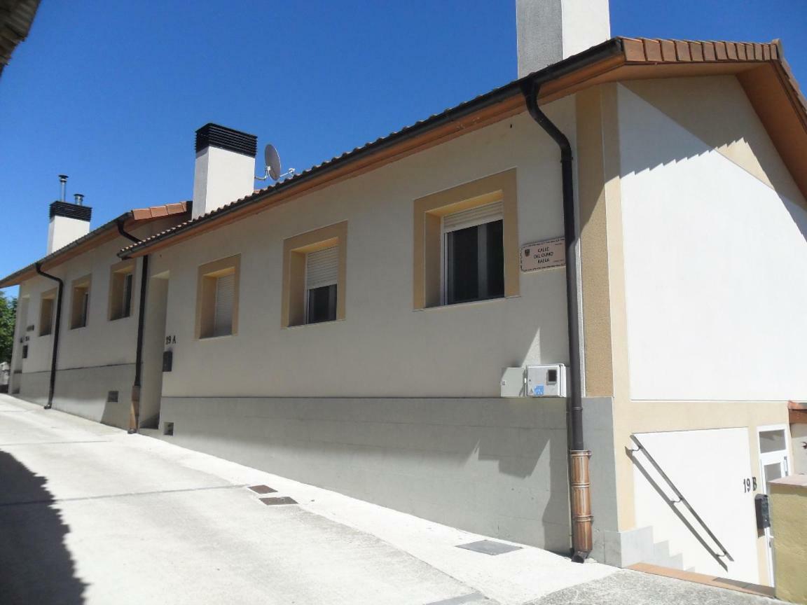 Bienvenidos A Vuestra Casa! Daire Sansoáin Dış mekan fotoğraf