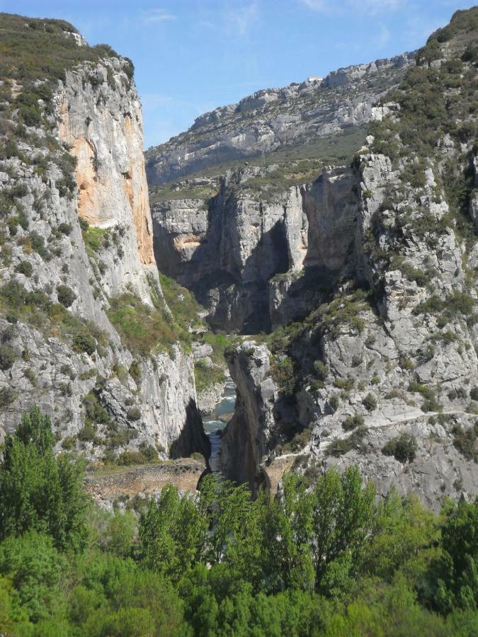 Bienvenidos A Vuestra Casa! Daire Sansoáin Dış mekan fotoğraf